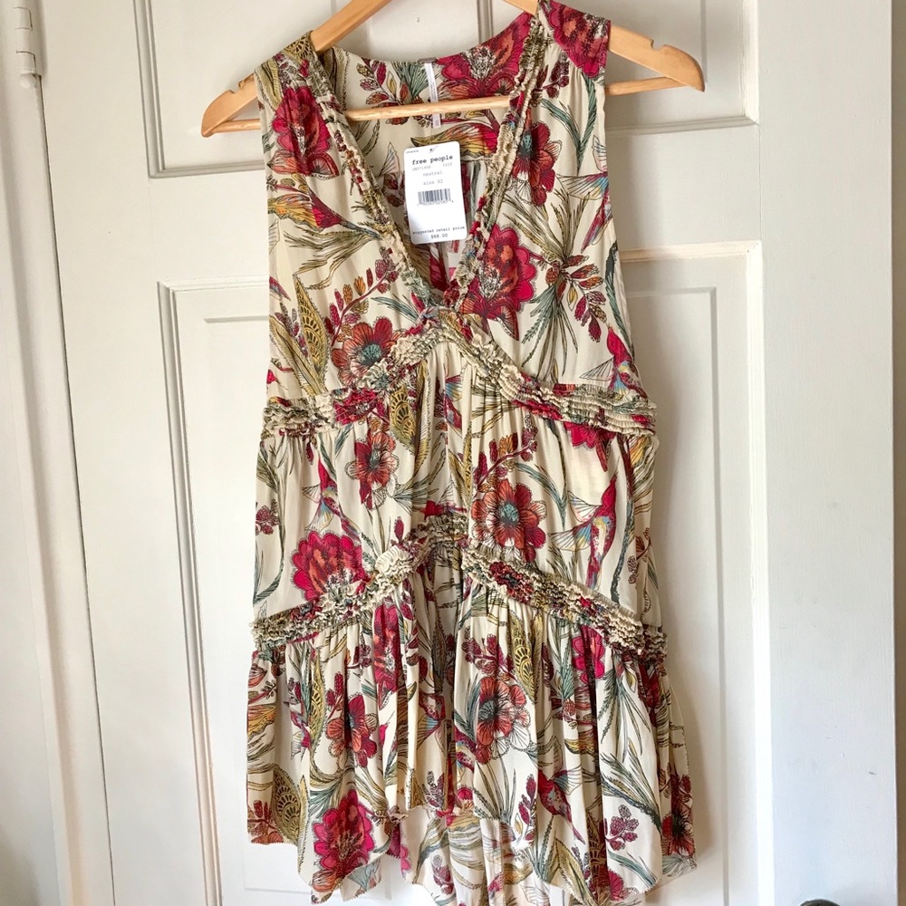 Free People top/dress. Runs BIG